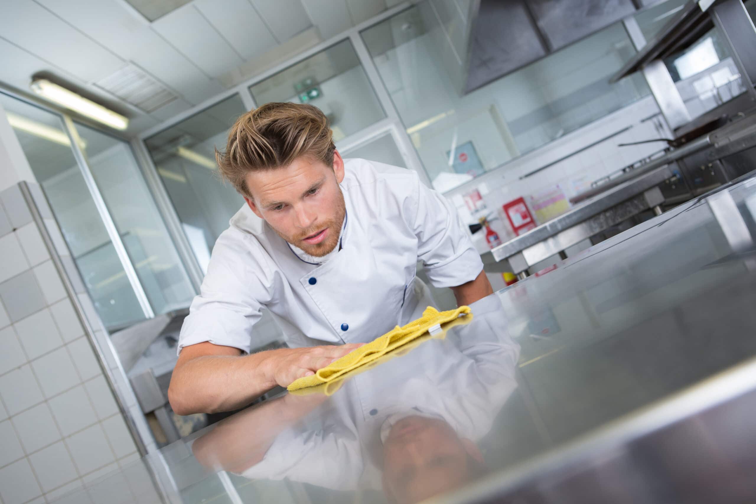 Prestataire pour nettoyage de cuisine professionnelle de